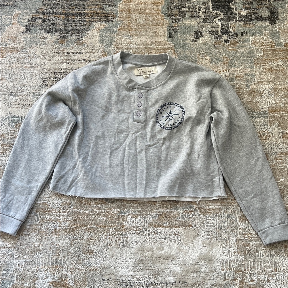 ‼️ Gray Cropped Sweater ‼️